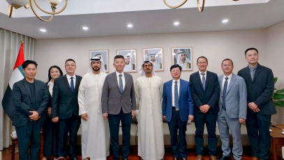 揚子江藥業(yè)集團董事長徐浩宇拜會阿聯(lián)酋駐華大使哈馬迪